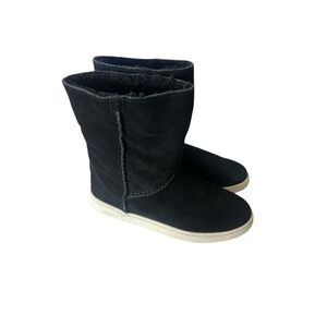 New UGG Mika Faux Shearling‎ Cuff Boot Women's Size 8 Black Outdoor Cozy Warm